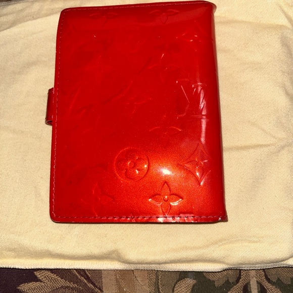 Authentic Louis Vuitton Red Patent Leather Card & Agenda Notes Holder, dust bag - Picture 3 of 14